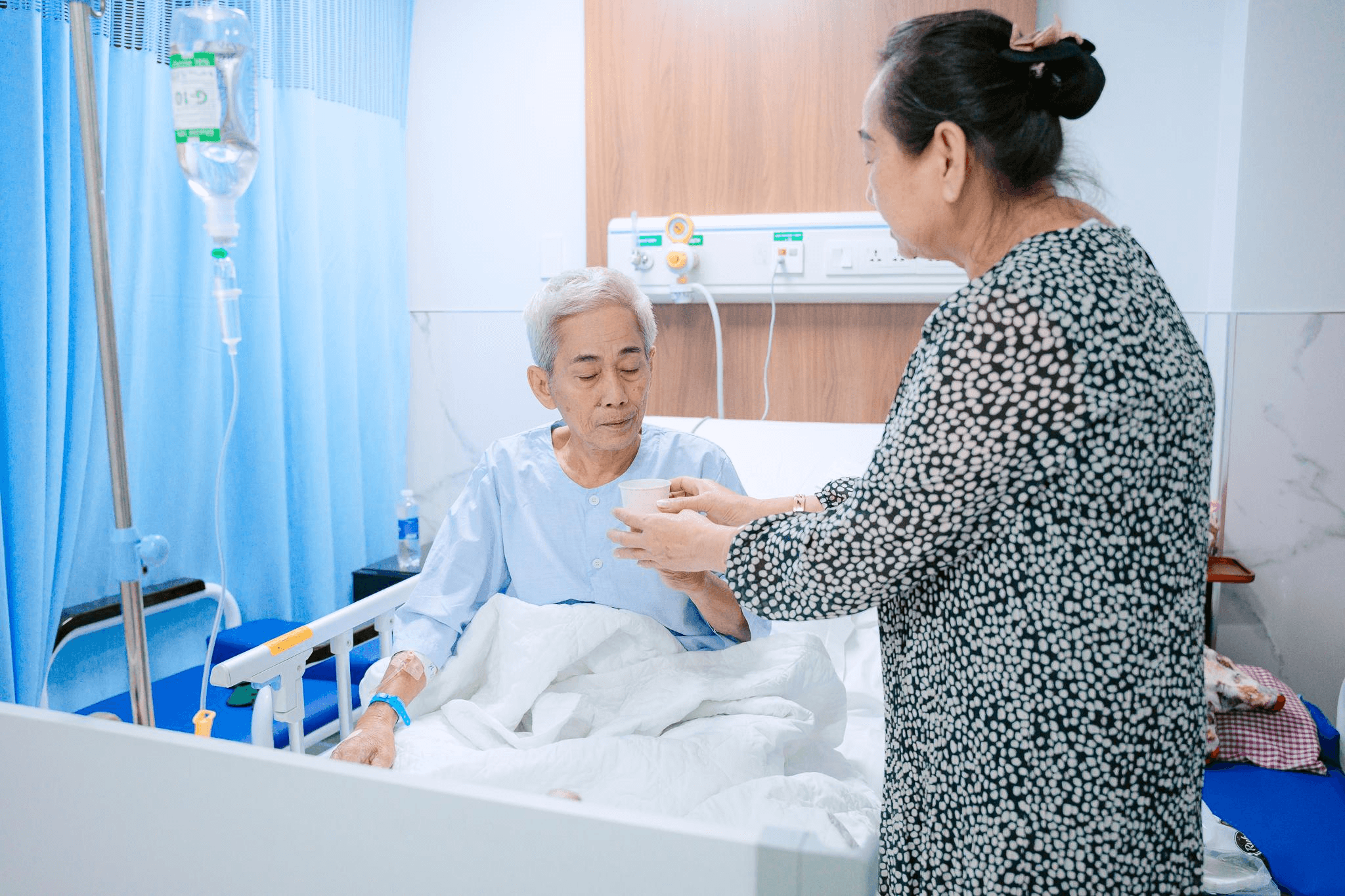Bệnh nhân Campuchia lựa chọn TP.HCM để điều trị chuyên sâu